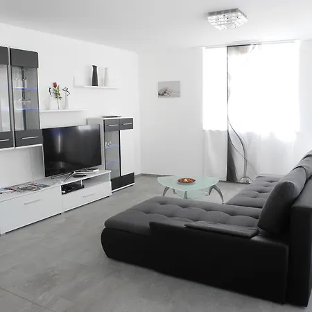 شقة Brig City Apartment بريغ